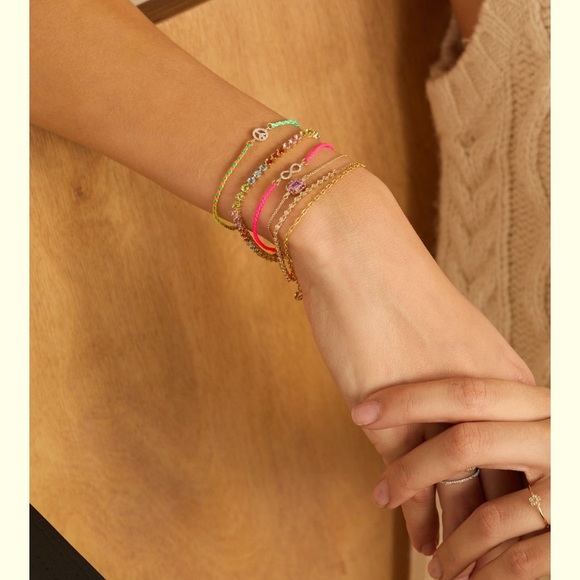 HAPPY VALENTINES GIFYS ♥️say it with 18 K gold bracelets🎁 - Picture 5 of 9